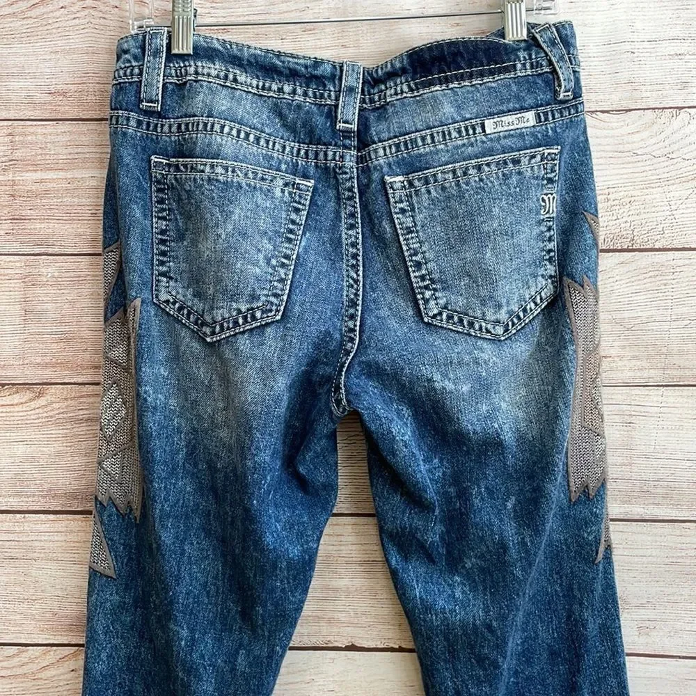 ‎MISS ME AZTEC EMBROIDERED ANKLE JEANS